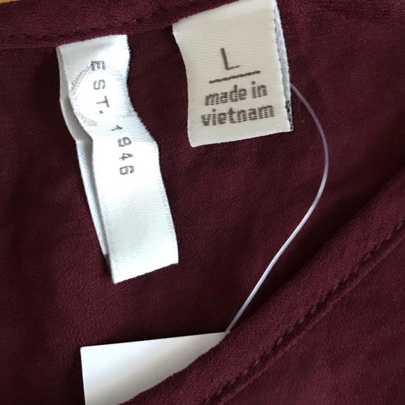 blouse - Picture 2 of 4